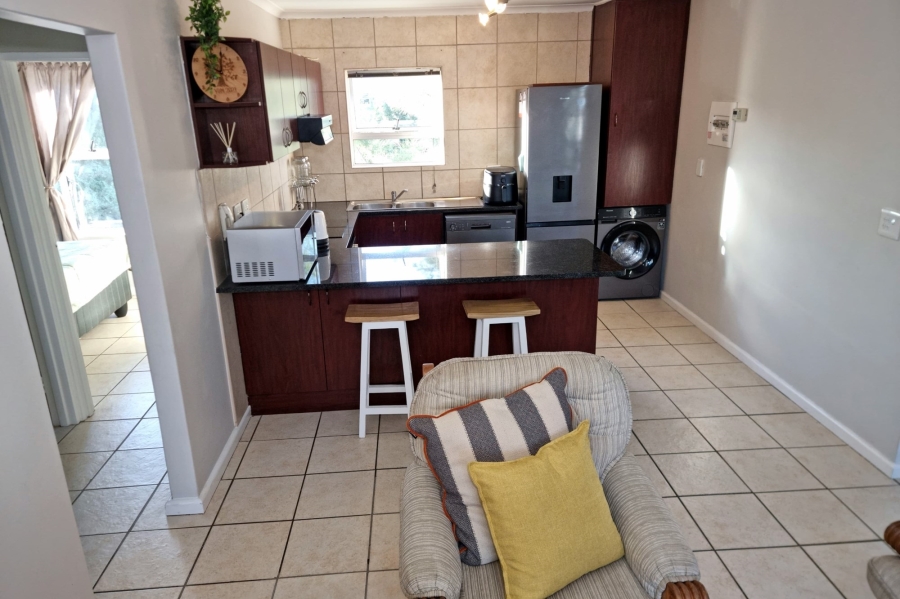 To Let 2 Bedroom Property for Rent in Vredekloof East Western Cape